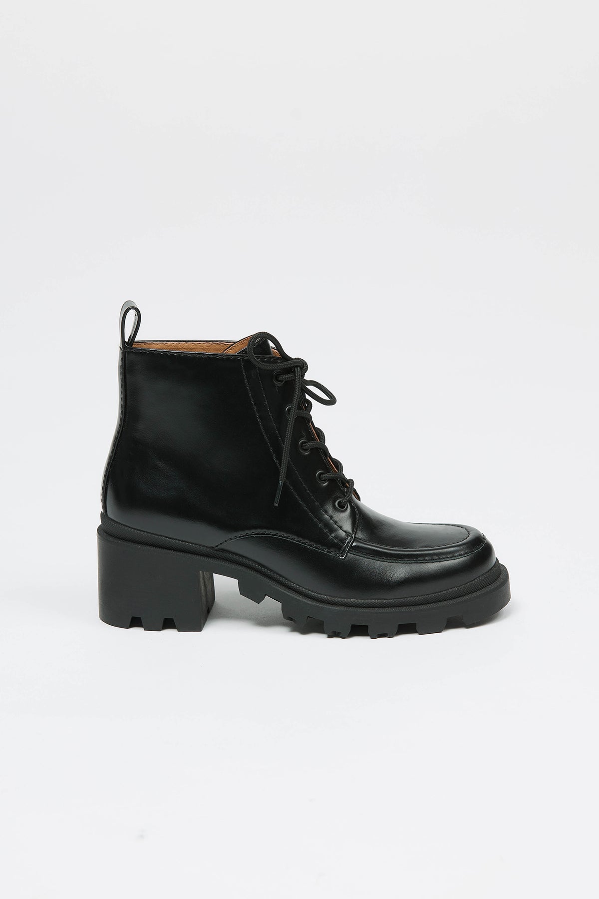 Black ankle boot with chunky heel and laces