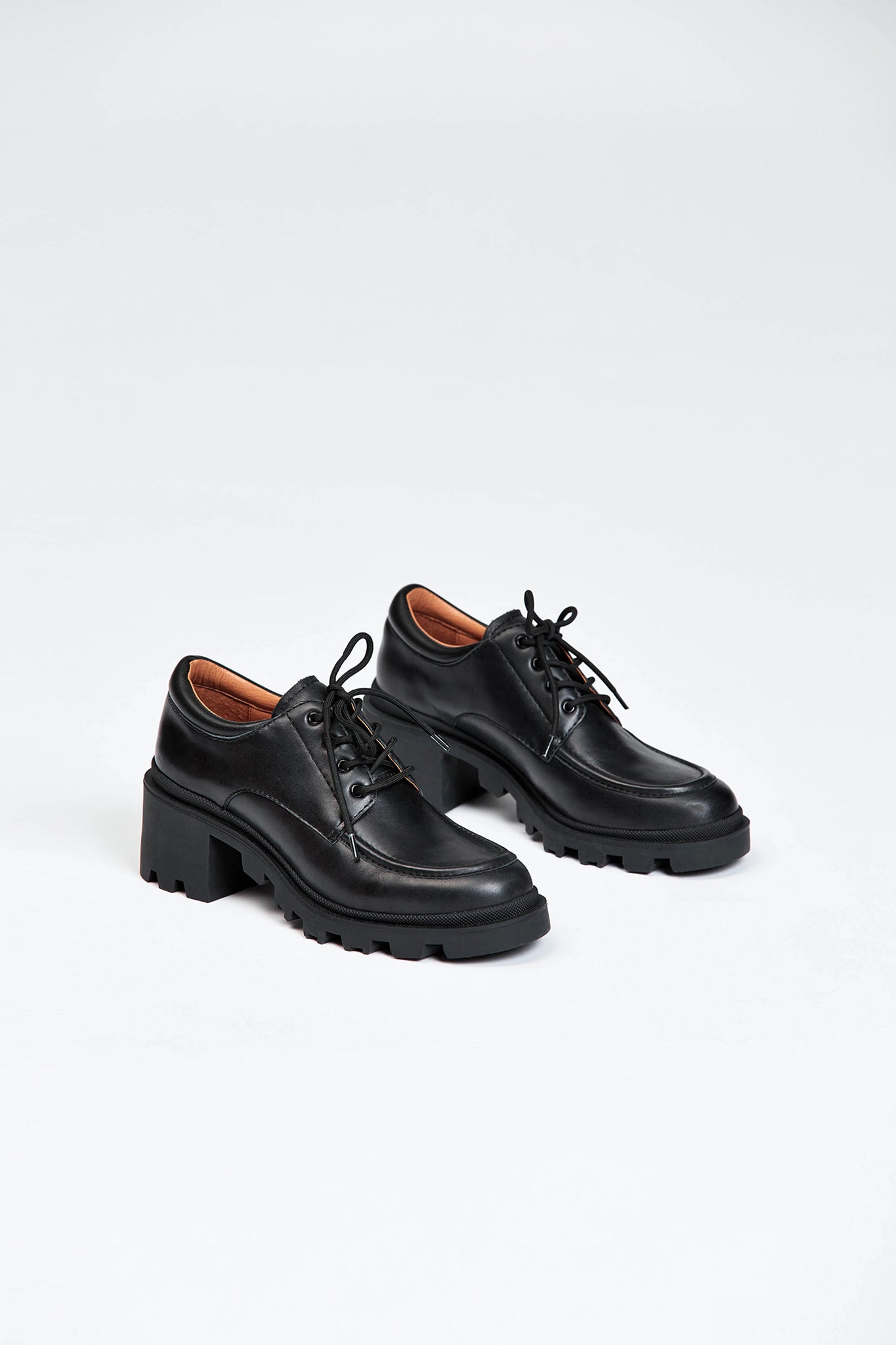 Black lace up shoe with heel
