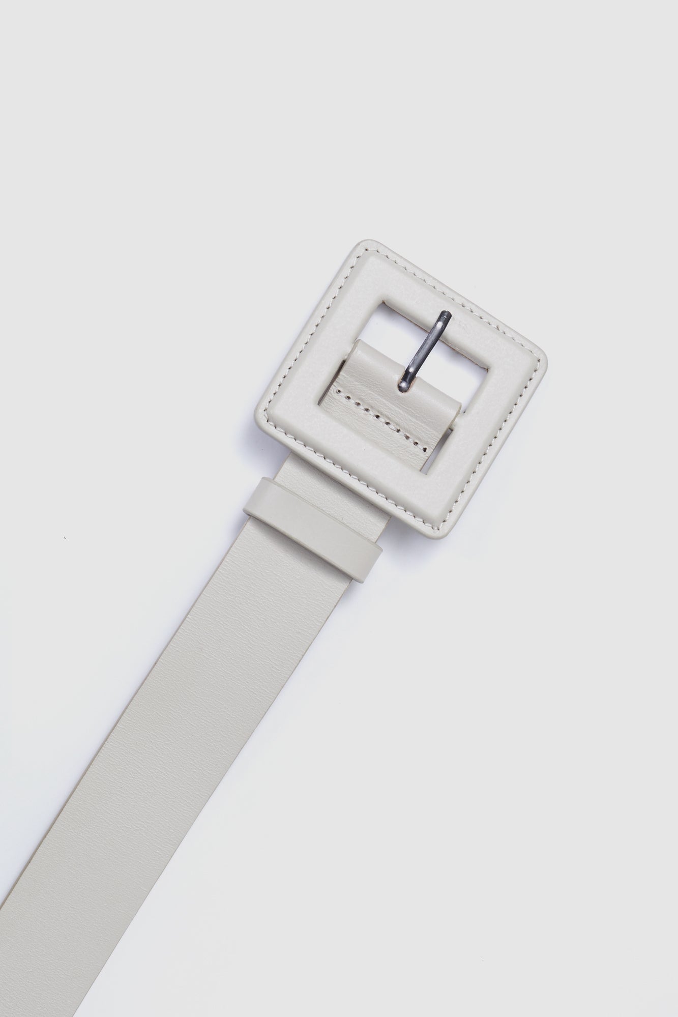 Casa Belt Stone Square Buckle Leather Close Up