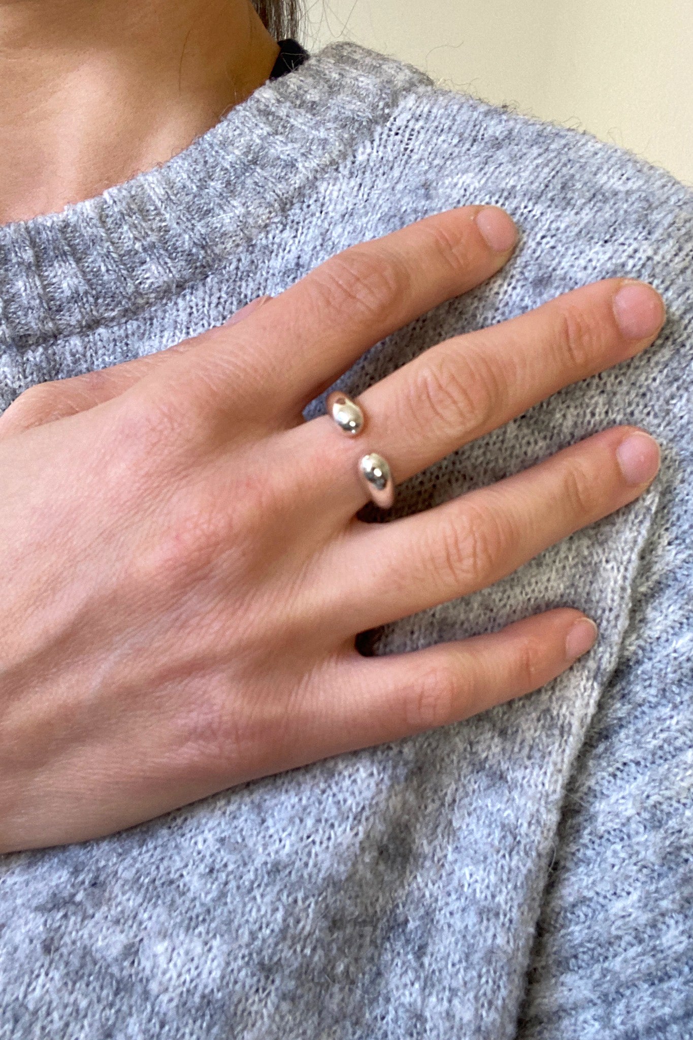 Suru Studio Embrace Ring Silver