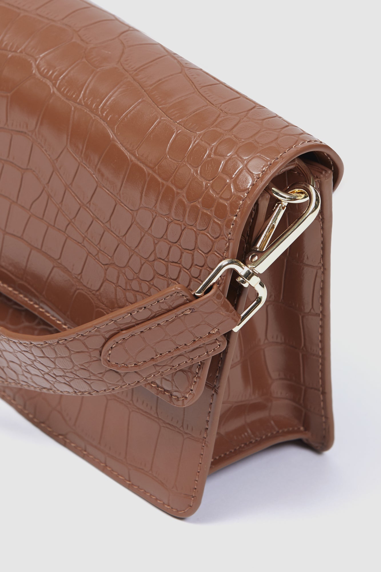Fuego Bag Brown Croc Leather Side