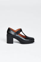 Black block heel shoe with buckle enclosure