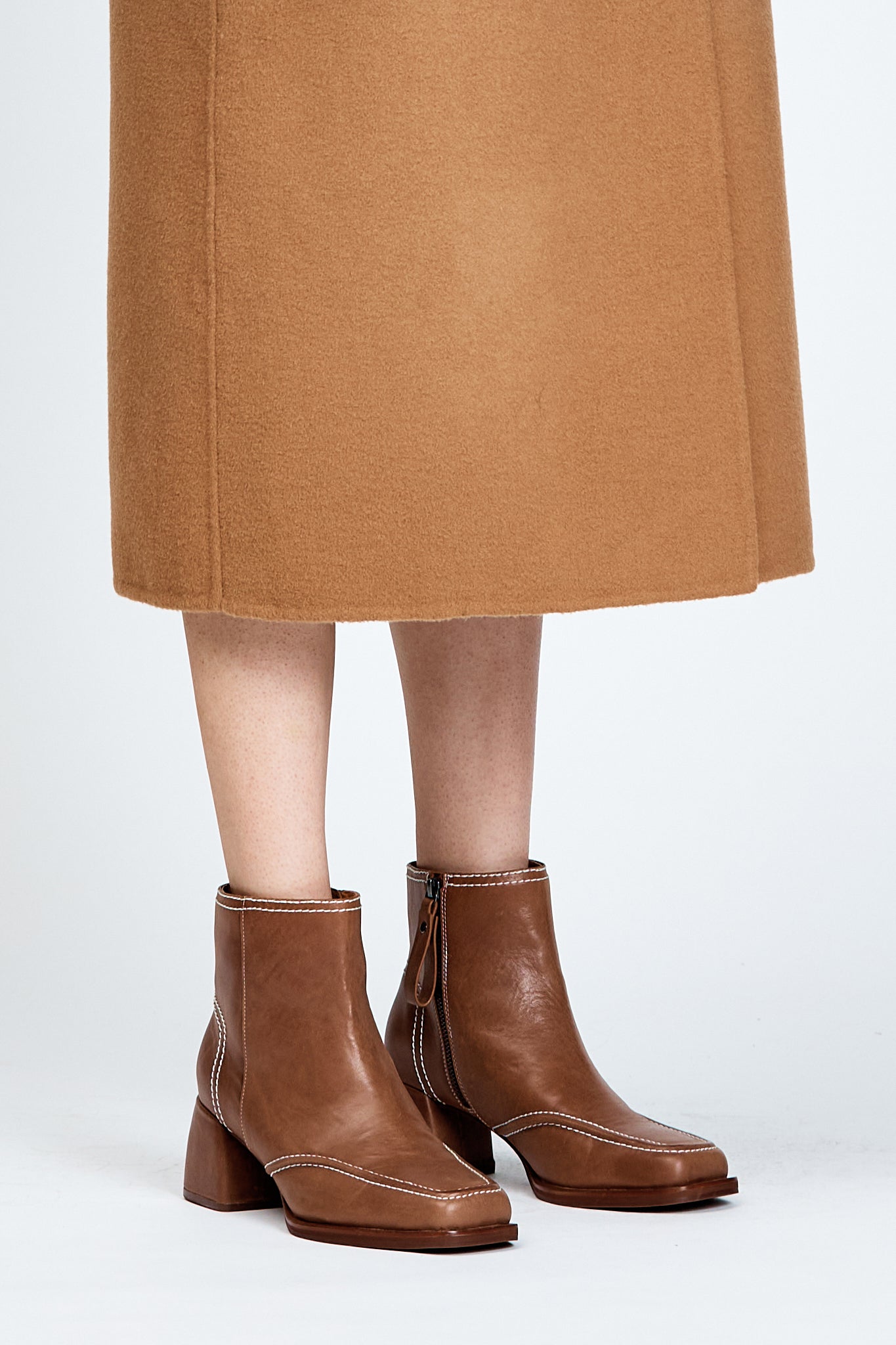 Brown ankle boot with block heel