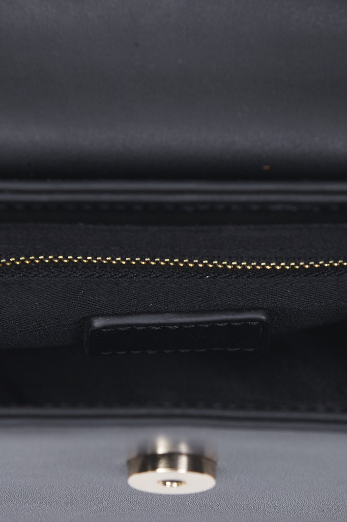 Villa Bag Black Leather Inside