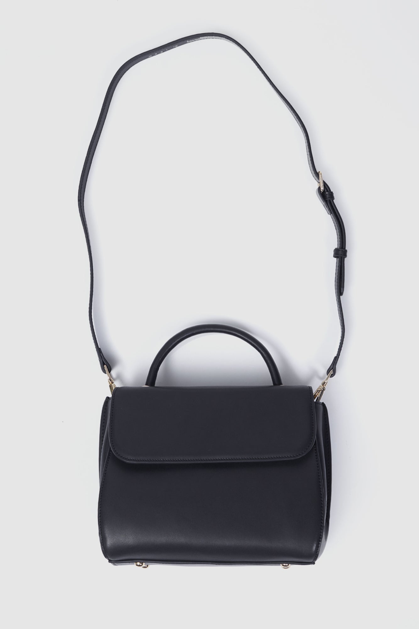 Villa Bag Black Leather Front