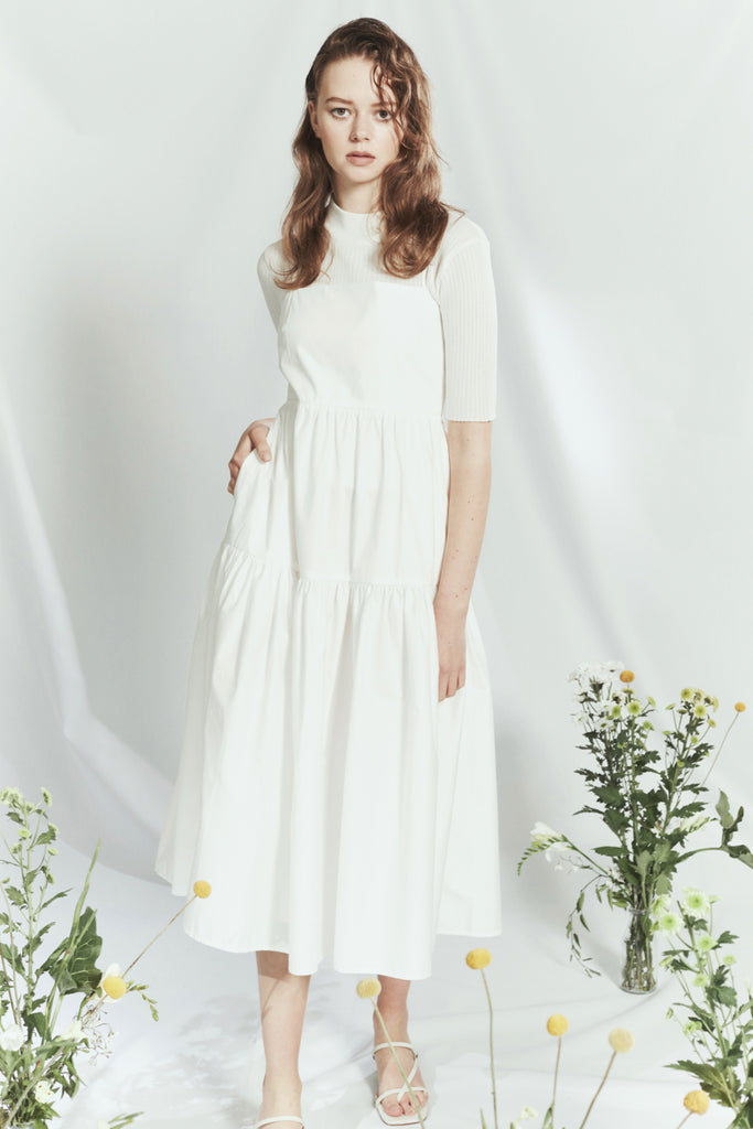 Loch Dress White Cotton Front Styled